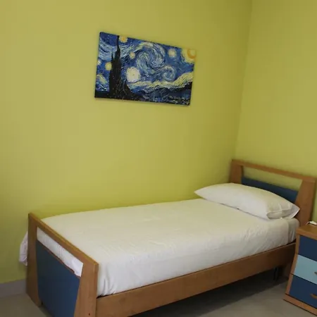 Bed & Breakfast B E B Madonna Della Via 3*