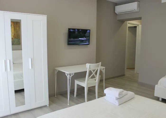 B E B Madonna Della Via