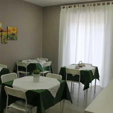 Bed & Breakfast B E B Madonna Della Via