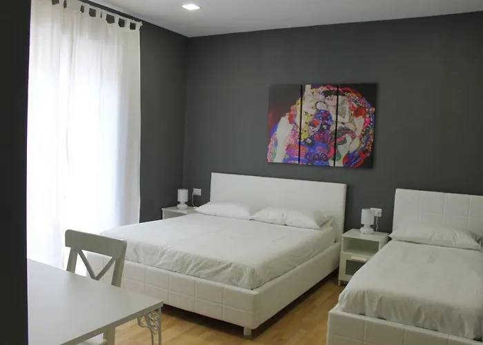 B E B Madonna Della Via