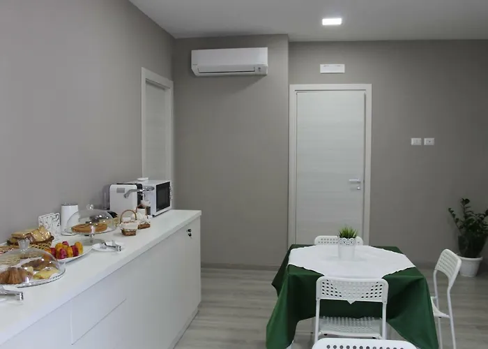 B E B Madonna Della Via 住宿加早餐酒店 3*